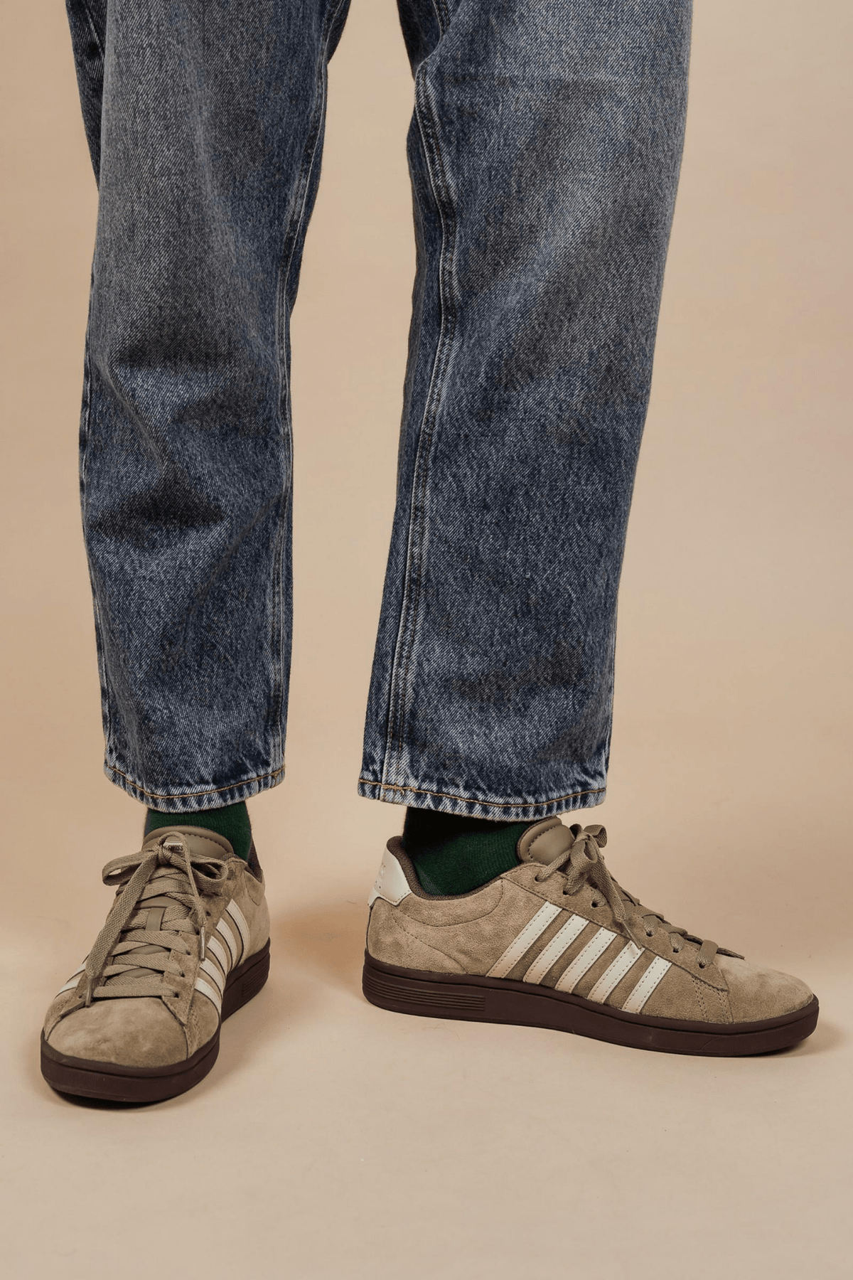 09492-367-M | COURT TIEBREAK II SDE | BURNT OLIVE/BLACK COFFEE/ALFALFA