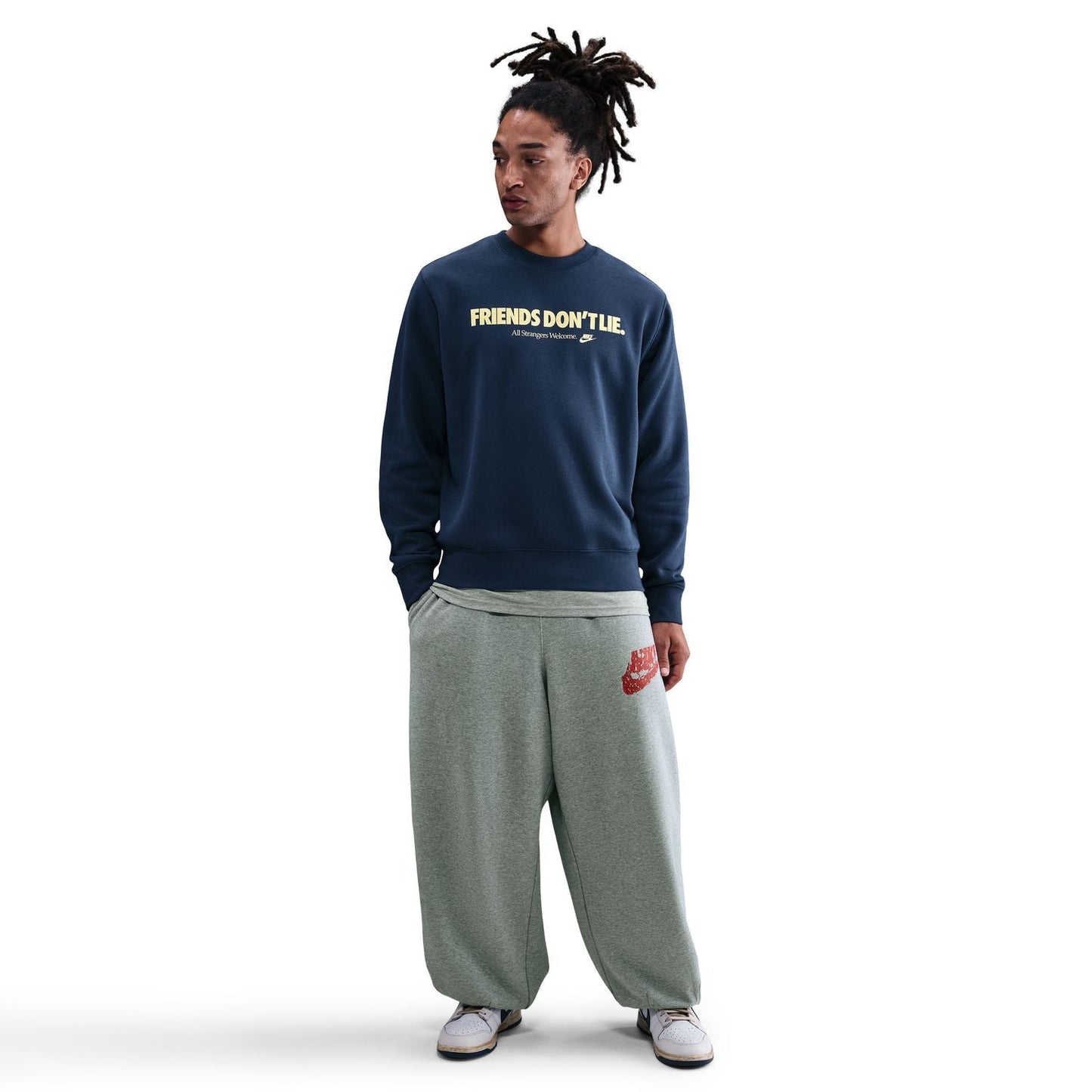 '+ Stranger Things Friends Don?? Lie Club Crew 'Navy'