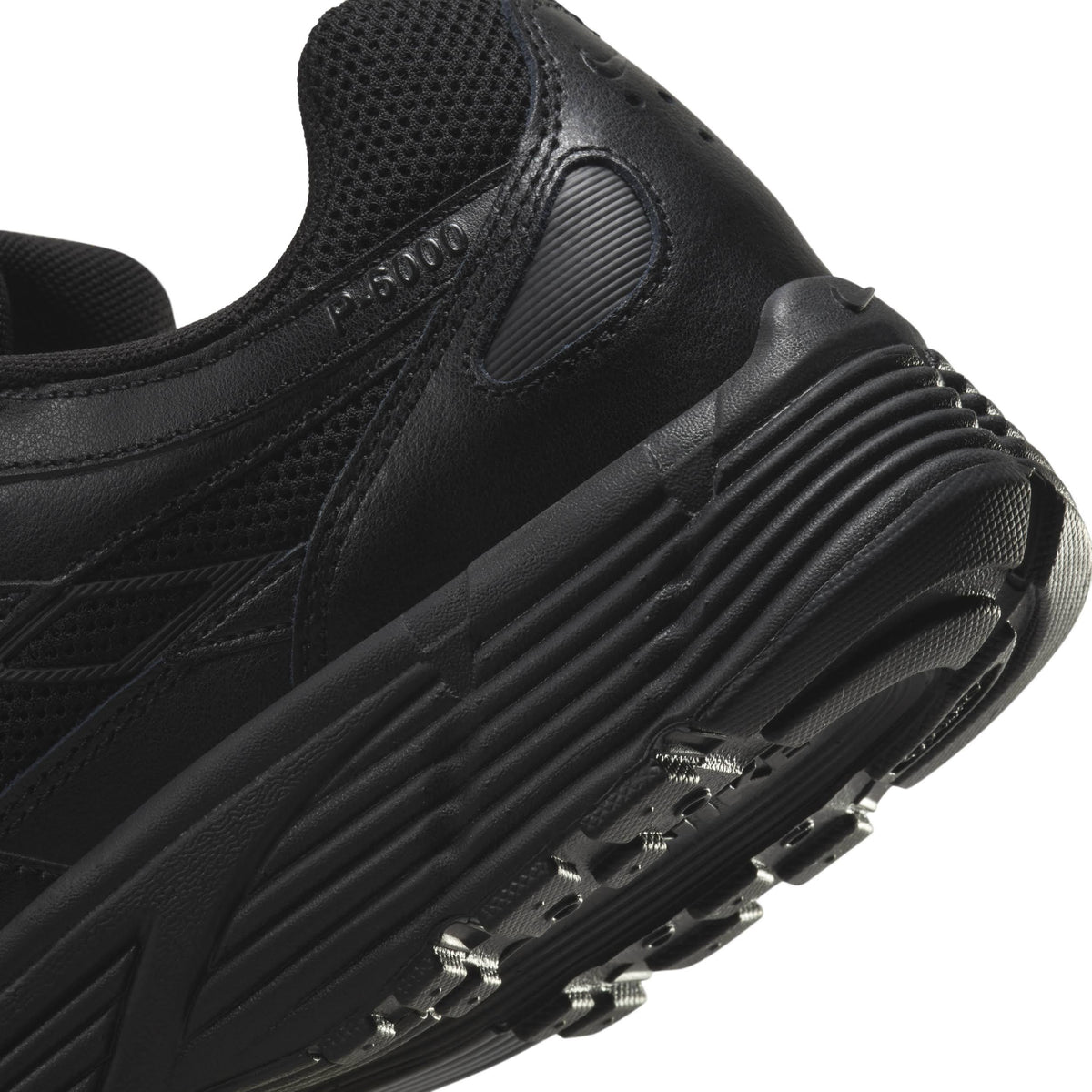 Nike P-6000 Premium Triple Noir